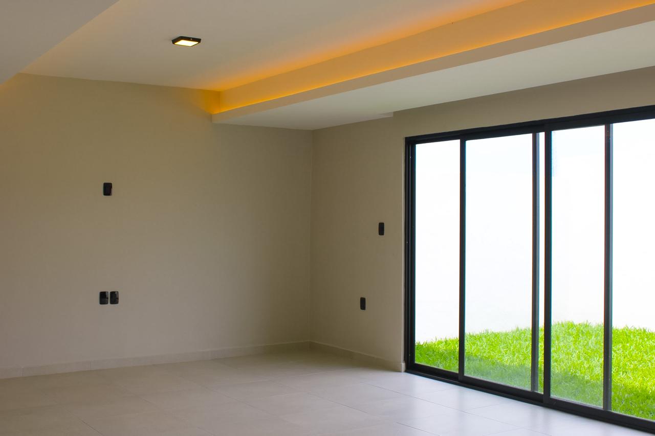 RESIDENCIA EN VENTA NUEVA CON 3 RECAMARAS Y BAÑO EN CADA HABITACION EN  LOMAS DEL DORADO