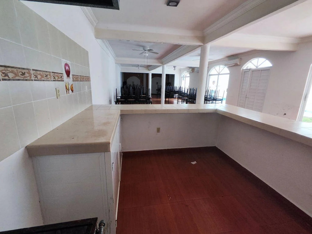 SALON DE EVENTOS EN VENTA RICARDO FLORES MAGON BOCA DEL RIO VERACRUZ