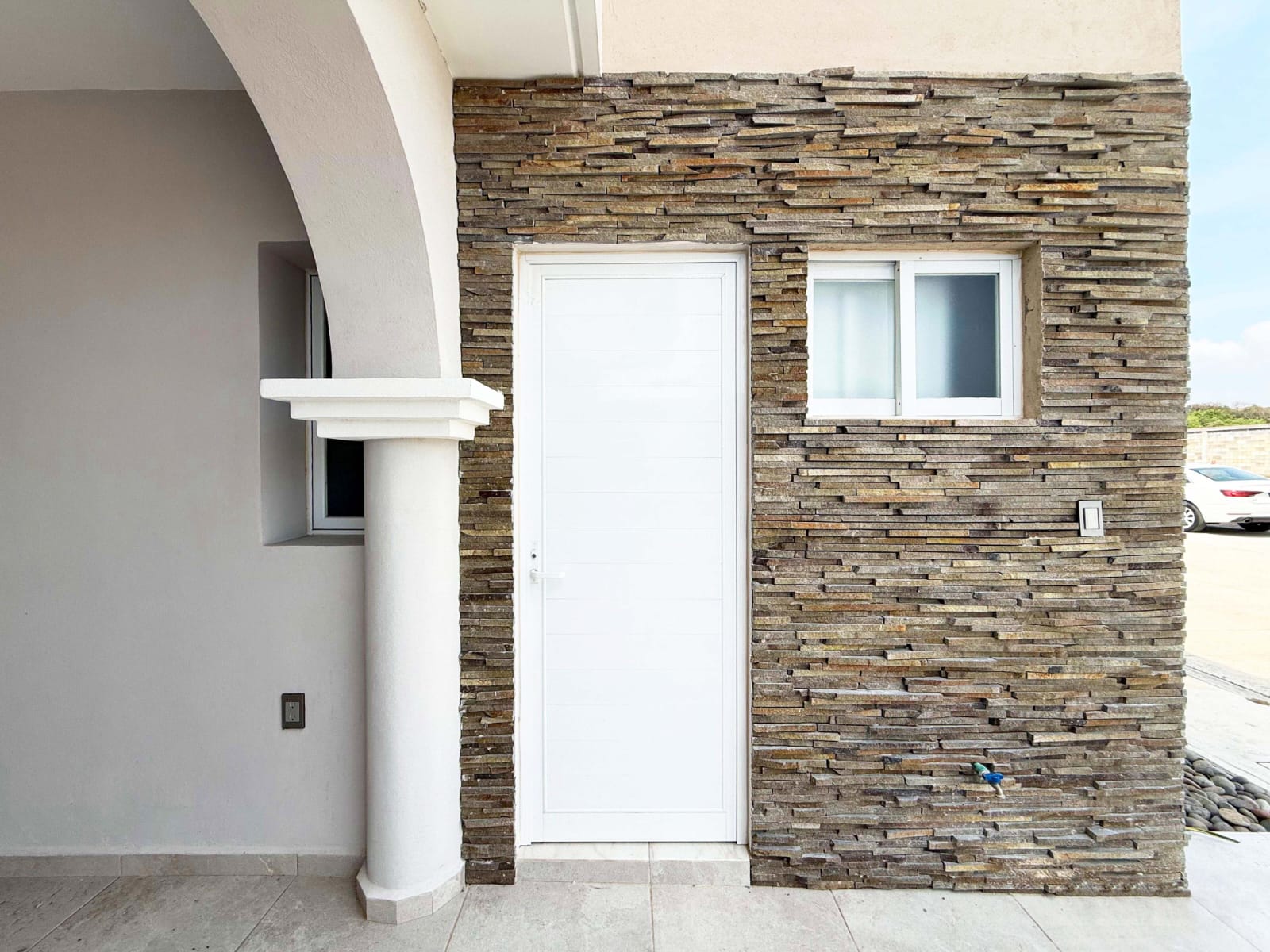 CASA EN VENTA EN FRACCIONAMIENTO PUNTO LOMAS RIVIERA VERACRUZANA | 3 RECAMARAS + ALBERCA + PADEL