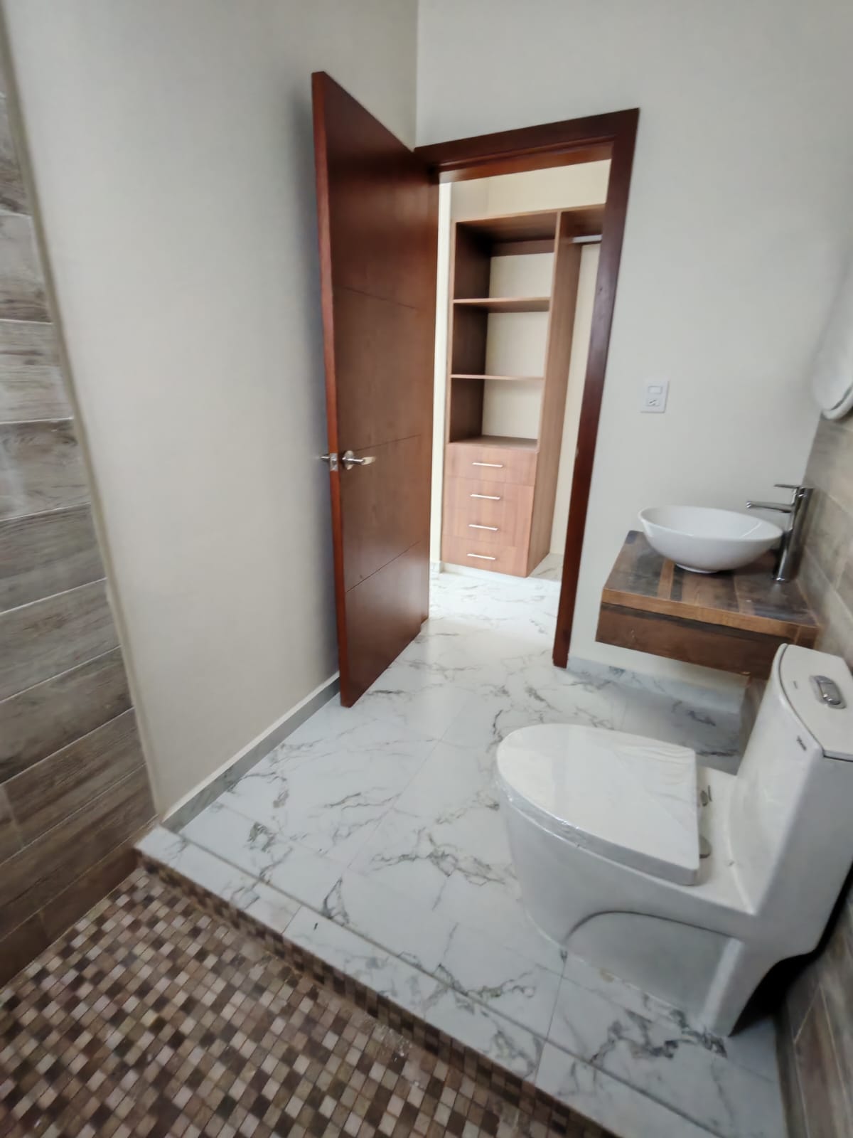 CASA EN VENTA FRACCIONAMIENTO LOMAS DE LA RIOJA RIVIERA VERACRUZANA